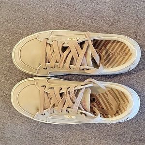 Taos Moc Star Sneaker Tan 8